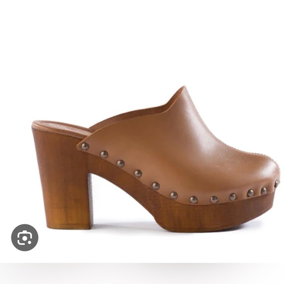 Anthropologie Seychelles Go All Out Clogs - Picture 6 of 14